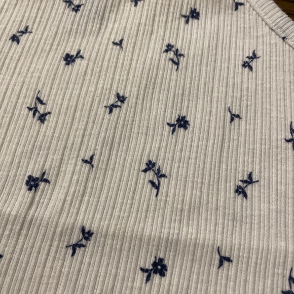 Old Navy kids tank top ribbed blue floral print size XL 14-16 - Picture 3 of 9
